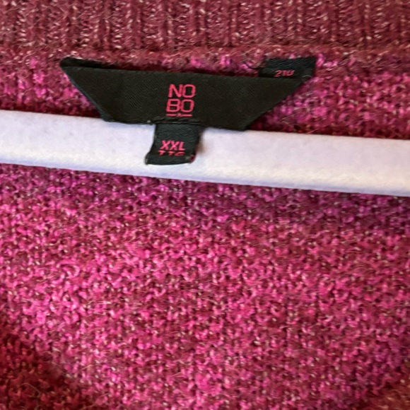 Nobo Peace Print Cropped Lightweight V-Neck Sweater - Picture 2 of 9